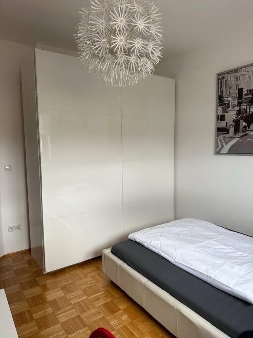 Freundliche Wohnung Naehe Weinstrasse Fuer 5 Personen Wagna Extérieur photo