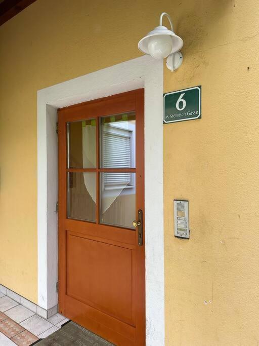 Freundliche Wohnung Naehe Weinstrasse Fuer 5 Personen Wagna Extérieur photo